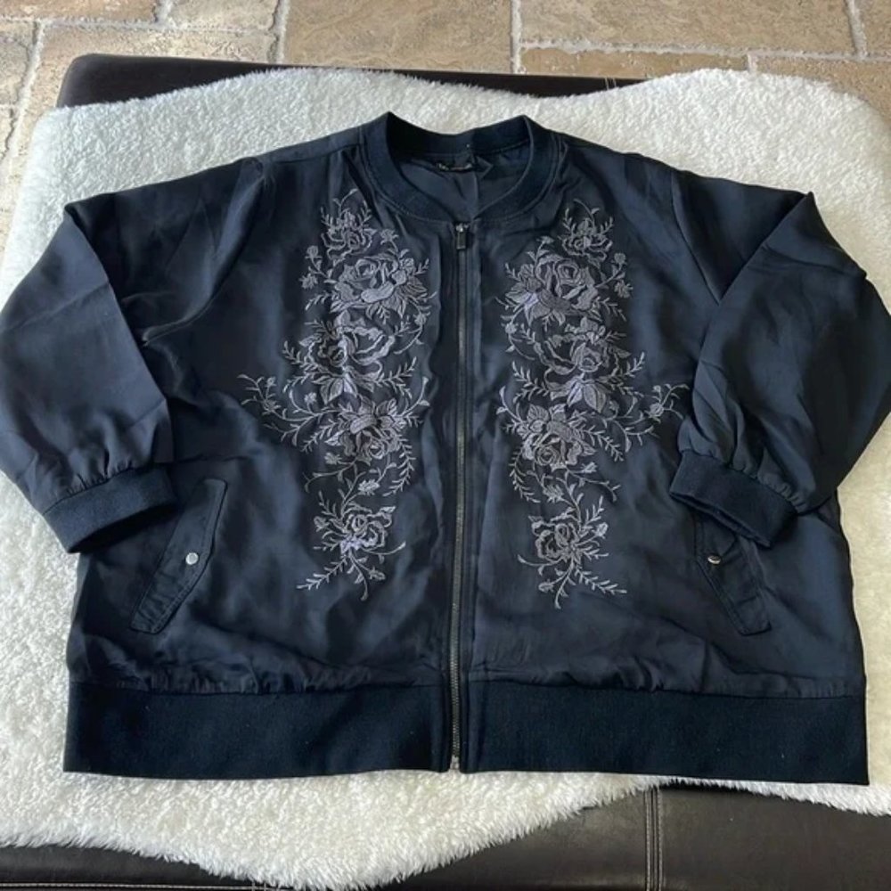 DG2 by Diane Gilman Embroidered Trophy Jacket